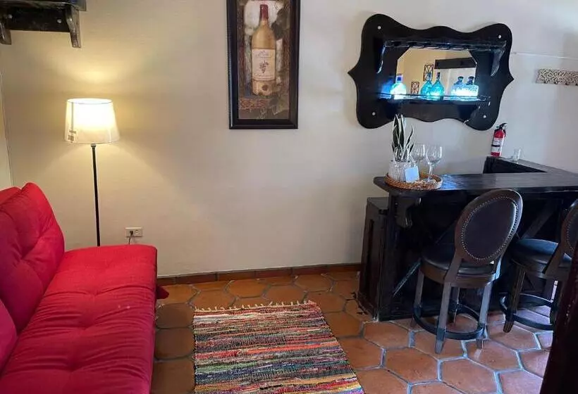 Retkeilymaja Estancita Elena