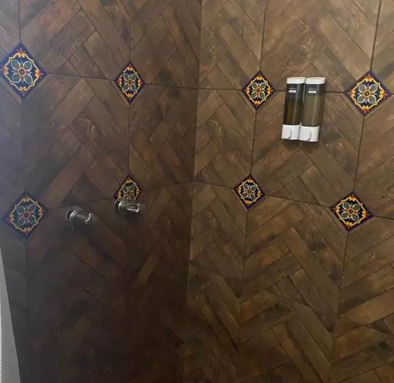 Retkeilymaja Estancita Elena