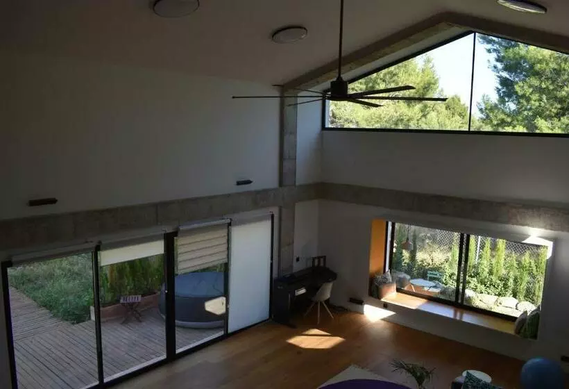 تختخواب و صبحانه Casa Encina