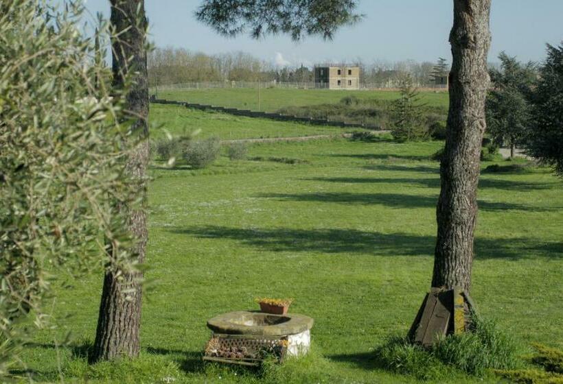 住宿加早餐  Il Casale Di Gardenia