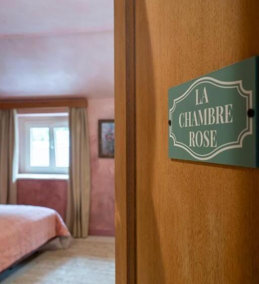 تختخواب و صبحانه La Chambre Rose
