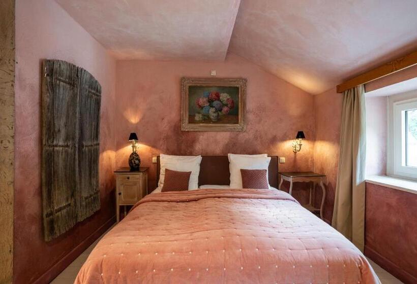 تختخواب و صبحانه La Chambre Rose