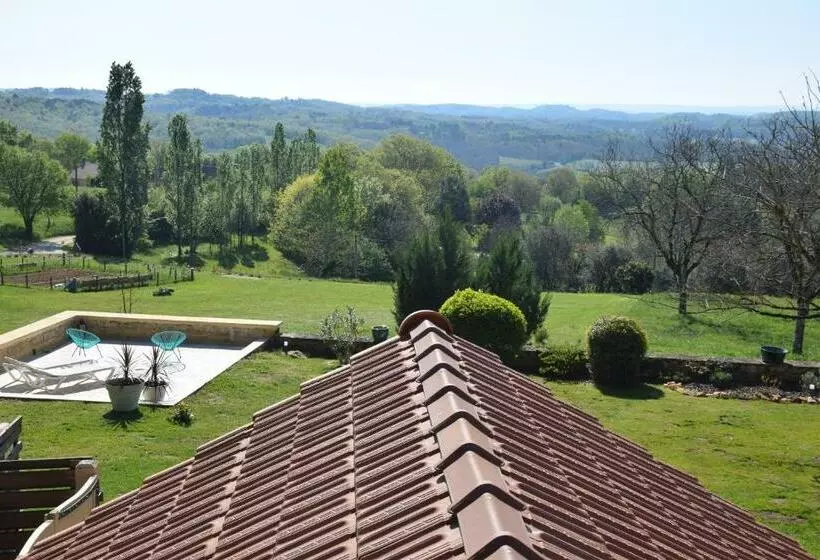 ベッドアンドブレックファースト Le Clos De La Tour