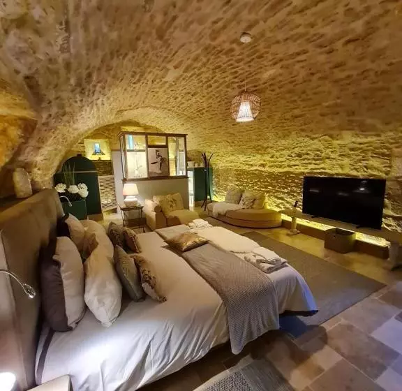 ベッドアンドブレックファースト Le Clos De La Tour