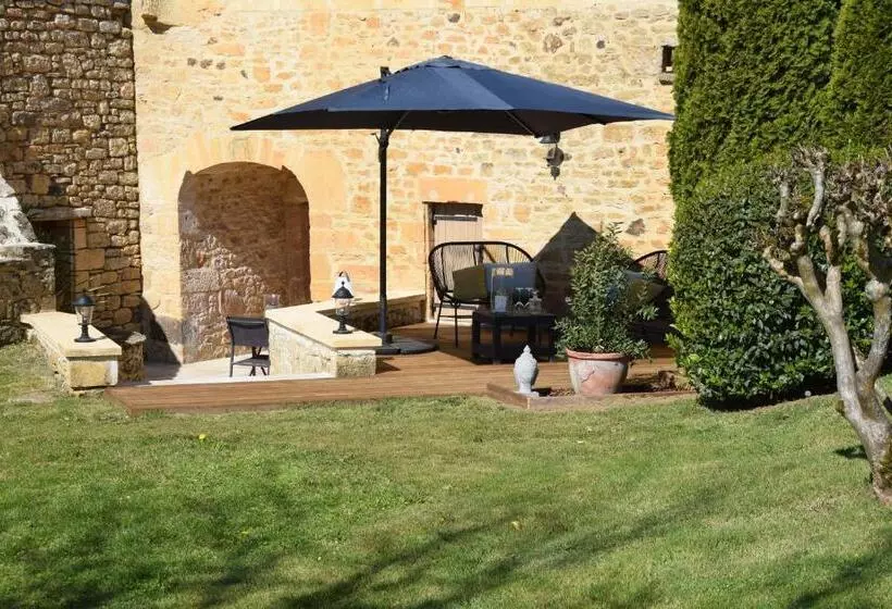 ベッドアンドブレックファースト Le Clos De La Tour