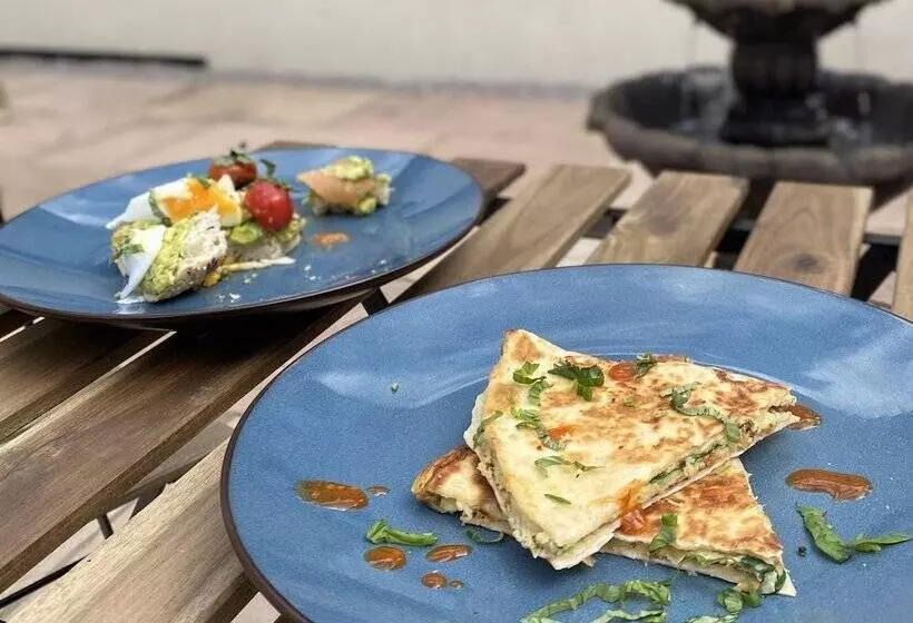 هتل Domo Boutique