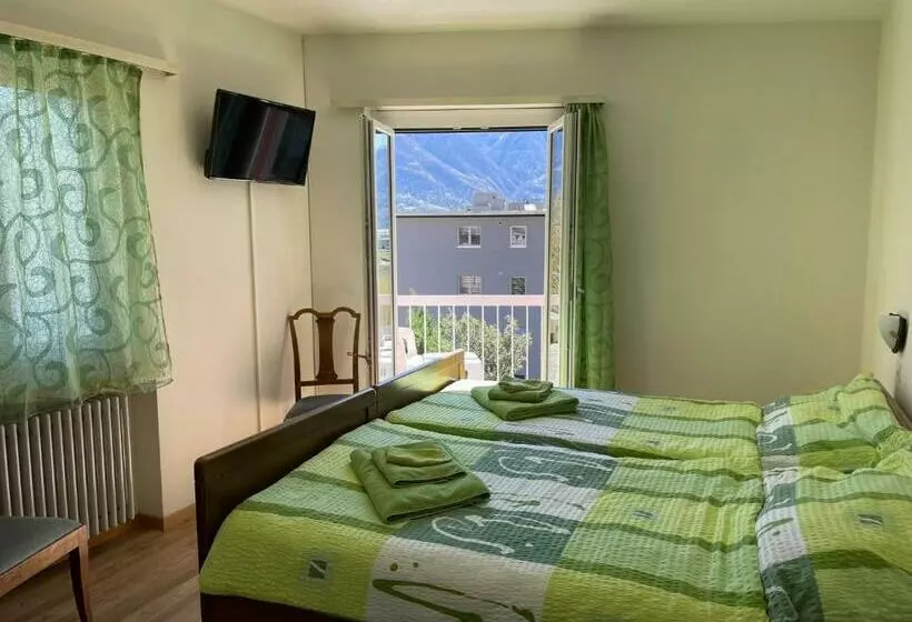 ホテル Ristorante Gordolese Con Alloggio