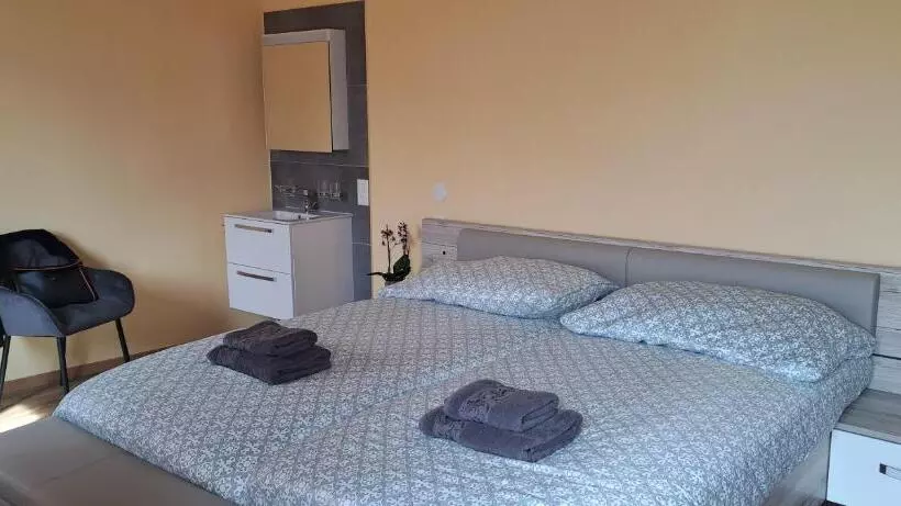 ホテル Ristorante Gordolese Con Alloggio