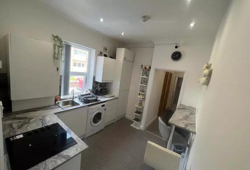 ホテル Zams Rooms