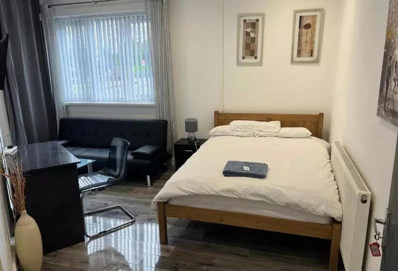 ホテル Zams Rooms