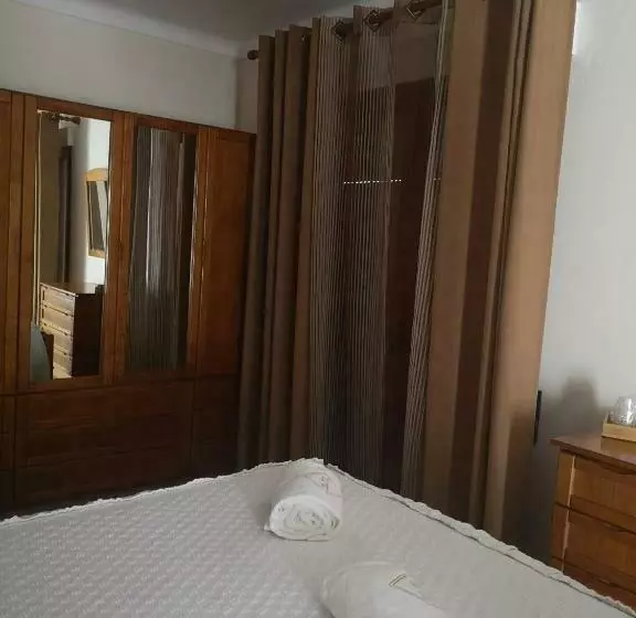 Majatalo Casa Girão   Alojamento Local