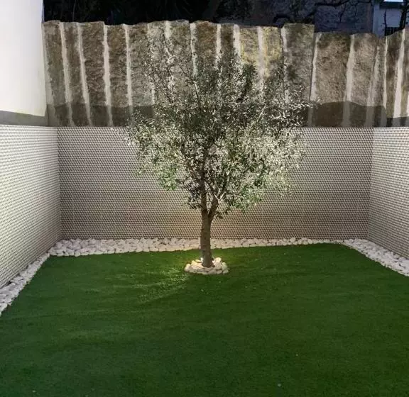 Majatalo Nell&and&jess