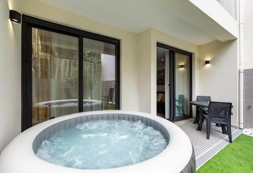 Majatalo Nell&and&jess