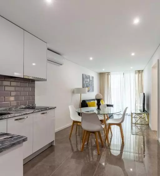 Majatalo Nell&and&jess