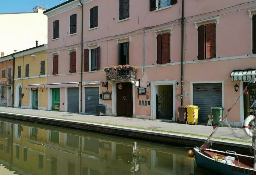 ベッドアンドブレックファースト Al Souvenir