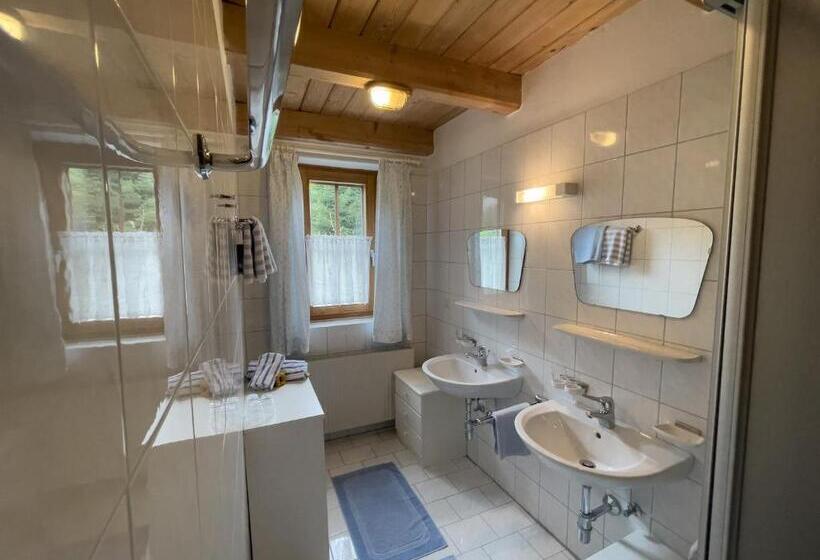 مبيت وإفطار Gasthof Scherer