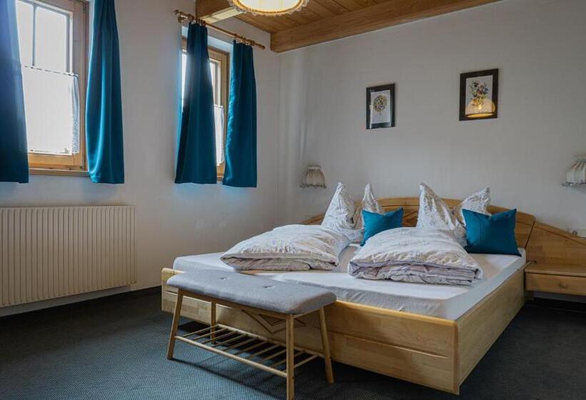 مبيت وإفطار Gasthof Scherer