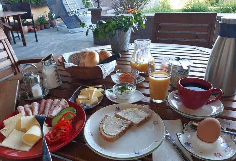 Bed and Breakfast Haus Maria Holzöster