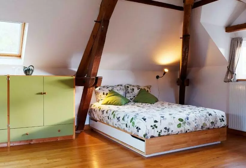 Aamiaismajoitus (B&B) Les Vergers De Cussy