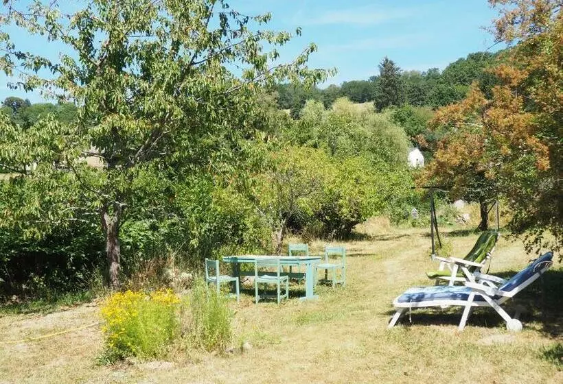 Aamiaismajoitus (B&B) Les Vergers De Cussy