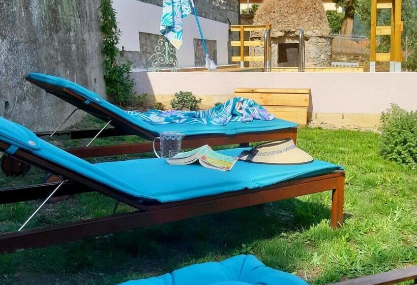 مبيت وإفطار Monti Guesthouse