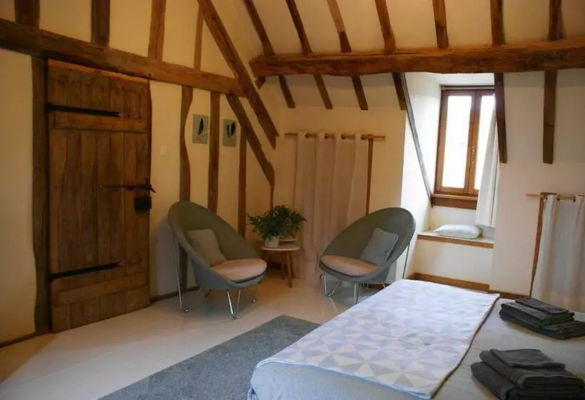 Aamiaismajoitus (B&B) Odiel & Gabrielle