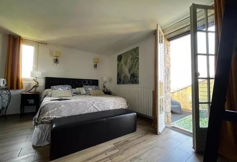 Aamiaismajoitus (B&B) Villa Les Hauts Vallons