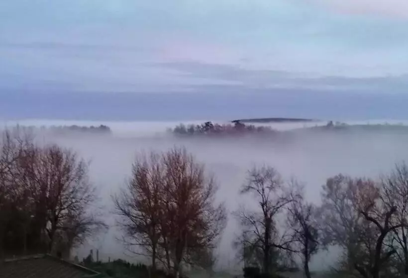 Aamiaismajoitus (B&B) Villa Les Hauts Vallons