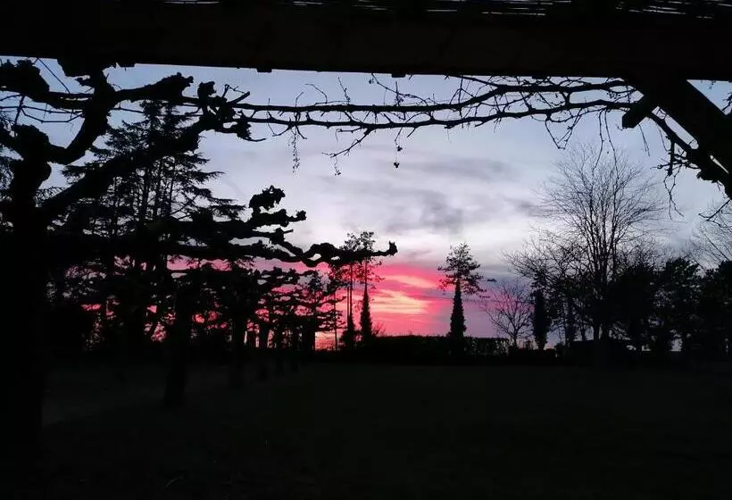 Aamiaismajoitus (B&B) Villa Les Hauts Vallons