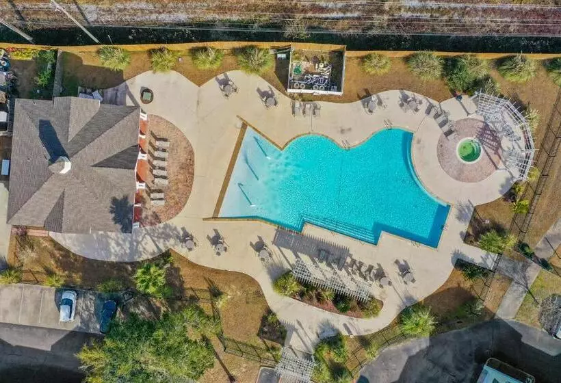 Luxury Condo In Gulfport