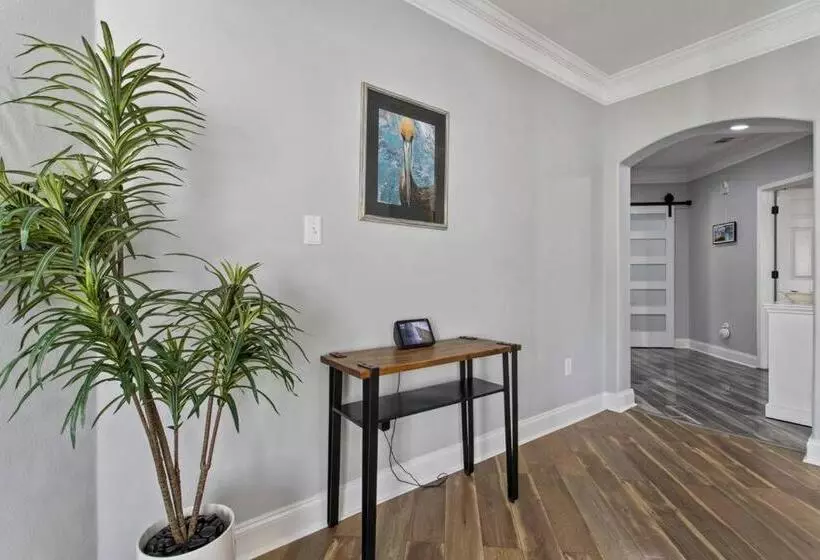 Luxury Condo In Gulfport