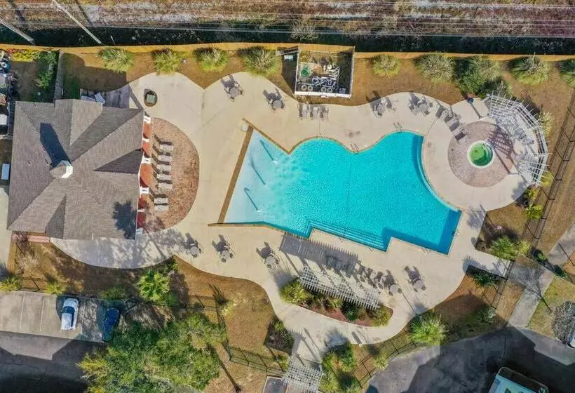 Luxury Condo In Gulfport