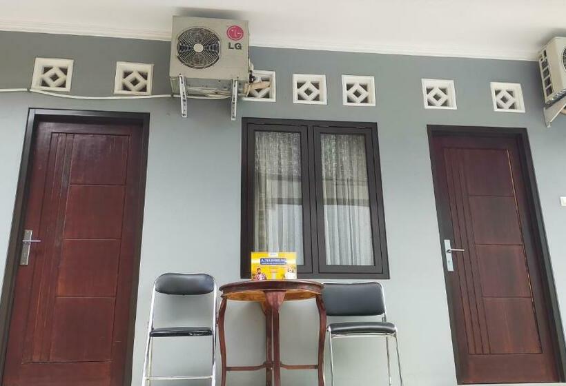 בית מלון כפרי Aqsa Guest House Ciamis Syariah