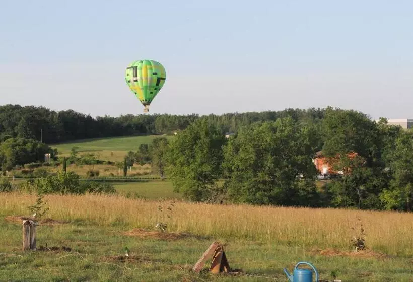 Majatalo Au Mas De Janita