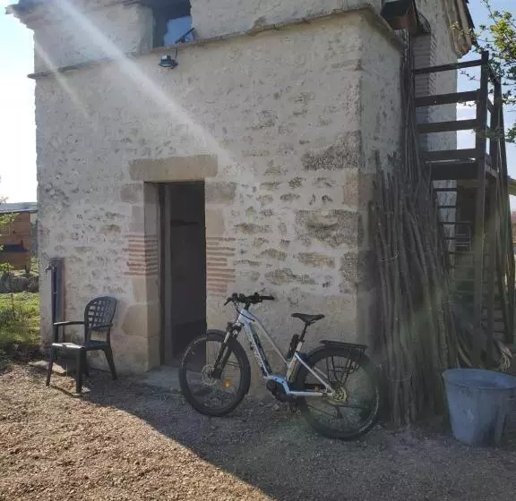 Majatalo Au Mas De Janita