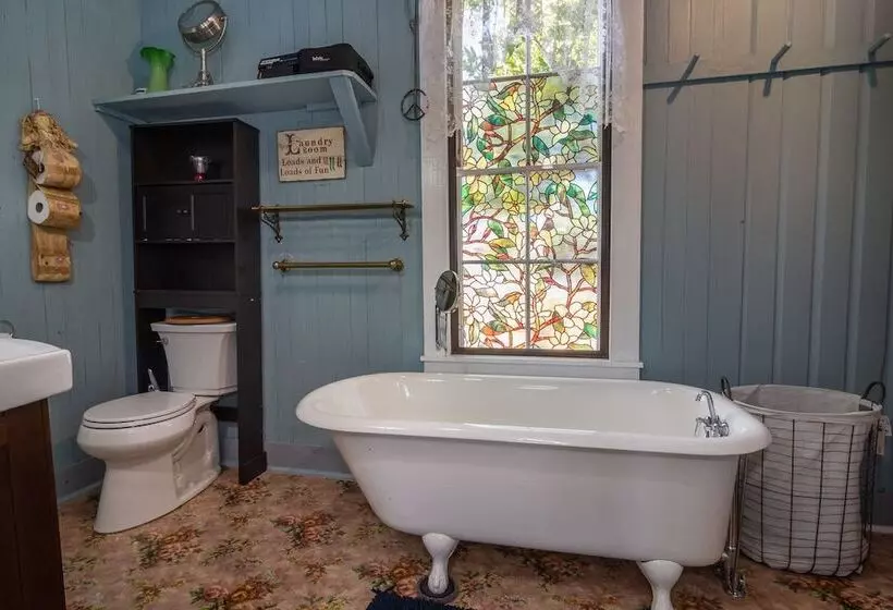 Majatalo Historical John Rast House Circa 1875