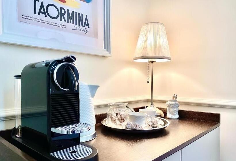 פנסיון Longo Suites