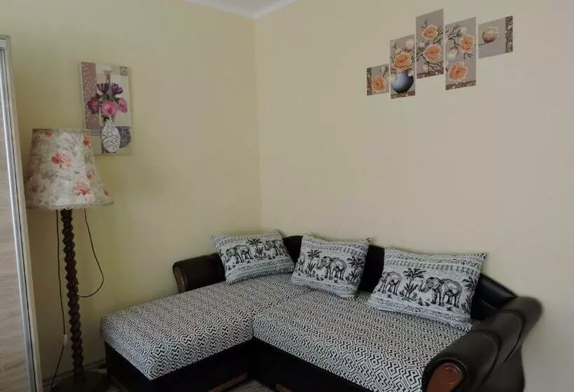 ペンション Melinda Apartman