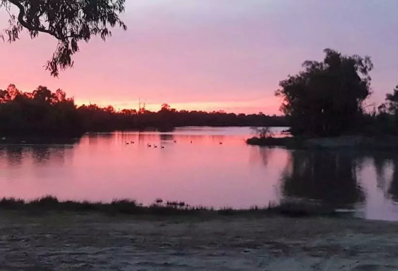 ペンション Riversands Rest Accommodation Paringa Coobah Cottage
