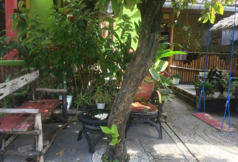 Owl Hostel Karimunjawa