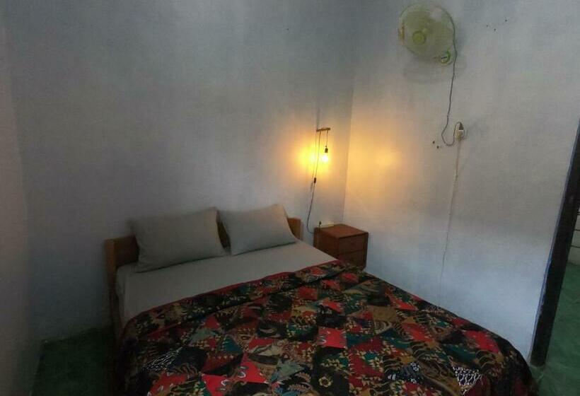 Owl Hostel Karimunjawa