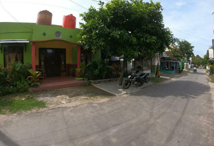 Owl Hostel Karimunjawa