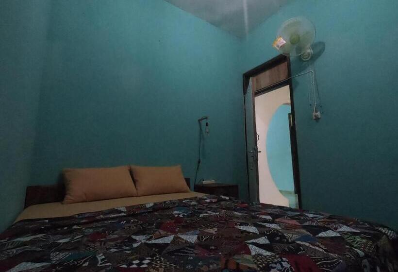 Owl Hostel Karimunjawa