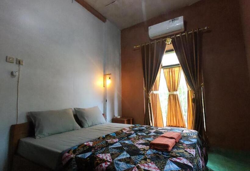 Owl Hostel Karimunjawa