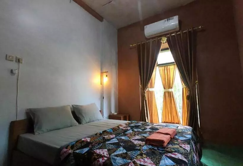 Owl Hostel Karimunjawa