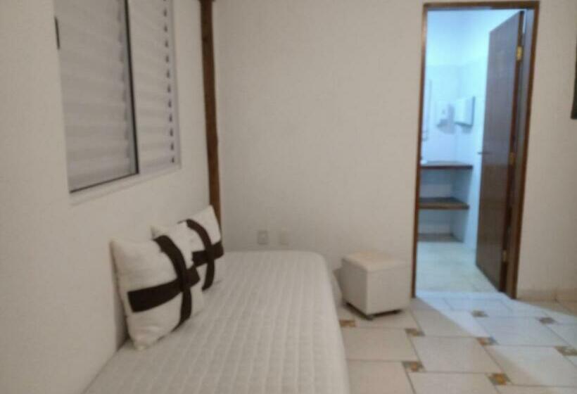 ユースホステル Flor De Jagube Guest House