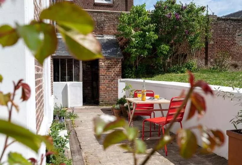 Aamiaismajoitus (B&B) Chez Hortense