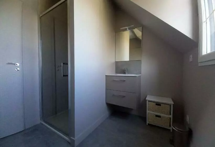 ベッドアンドブレックファースト Les Lys