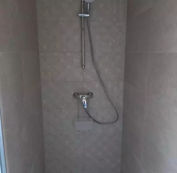 ベッドアンドブレックファースト Les Lys