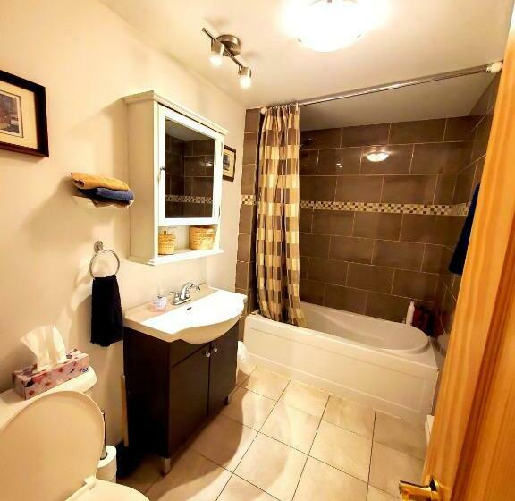 تختخواب و صبحانه Maison Montplaisir